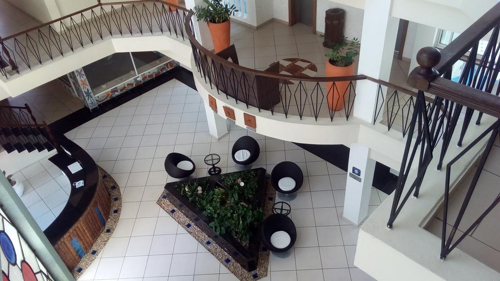 Bamburi Beach Studio Apartment B41 Екстер'єр фото