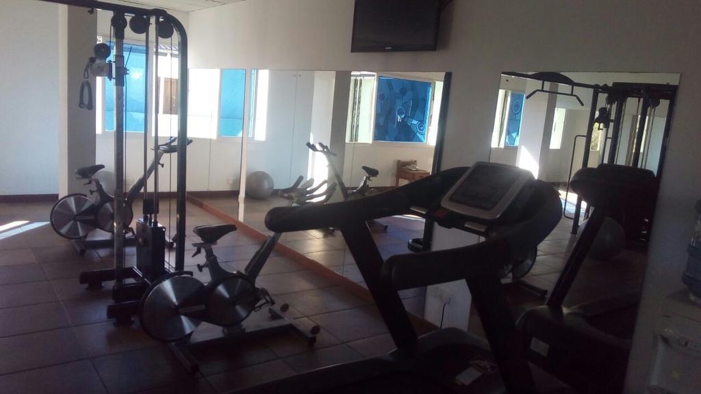 Bamburi Beach Studio Apartment B41 Екстер'єр фото