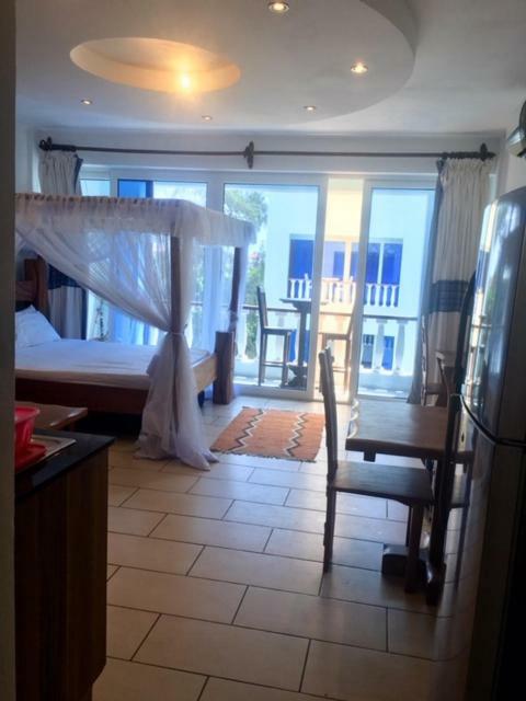 Bamburi Beach Studio Apartment B41 Екстер'єр фото
